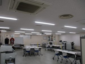 都内テナントビルの照明LED化工事